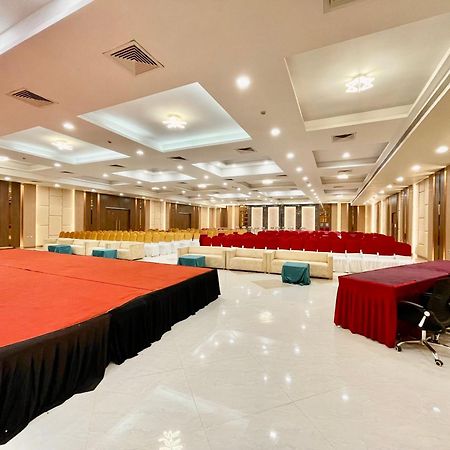 The Elite Lucknow Convention Hotel Exteriér fotografie