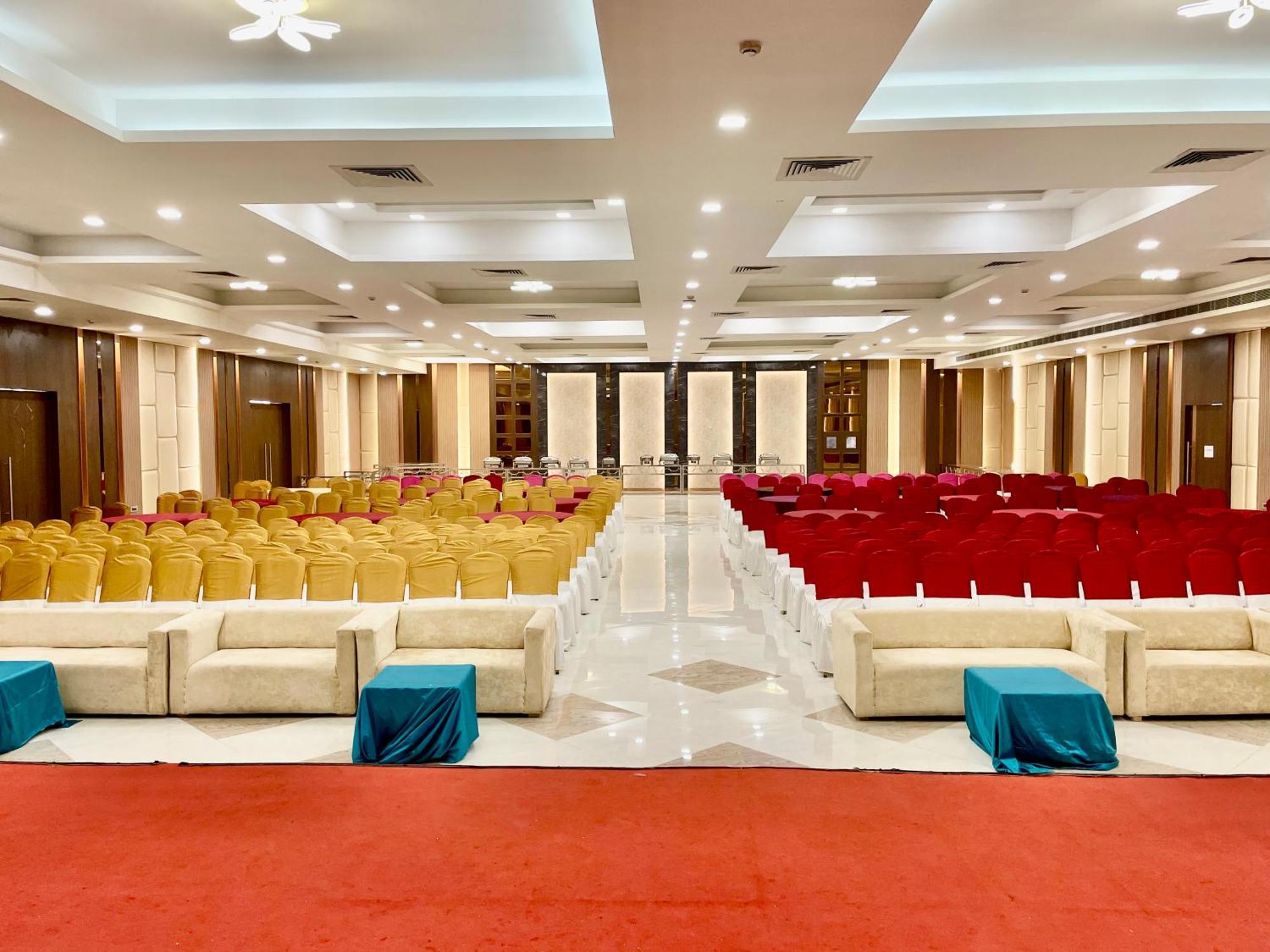 The Elite Lucknow Convention Hotel Exteriér fotografie